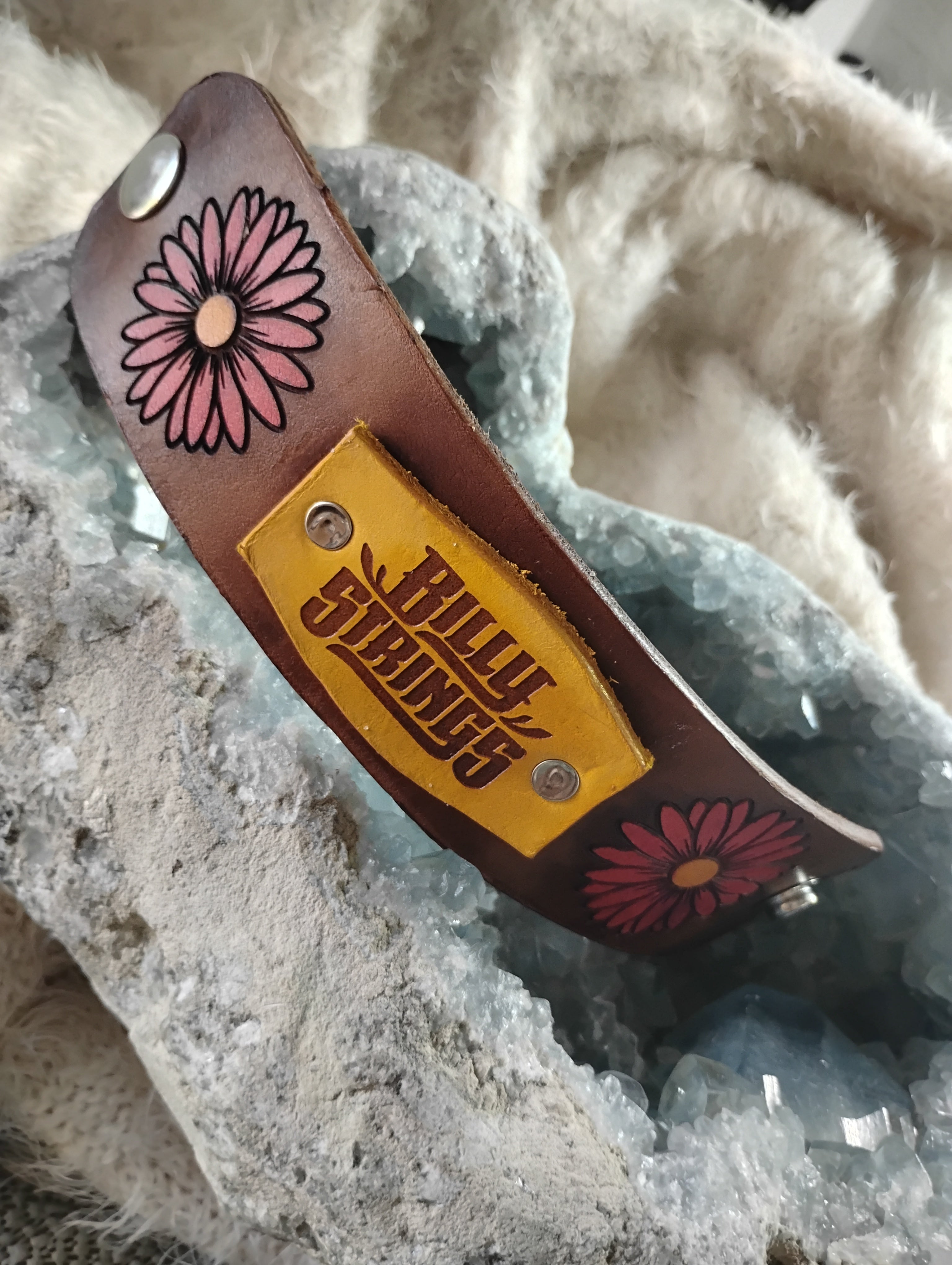 Billy Strings Daisy leather cuff women's size